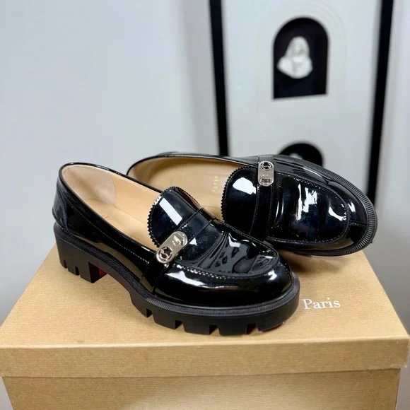 CHRISTIAN LOUBOUTIN LOCK WOODY FLAT PATENT LOAFERS - Picture 1 of 7